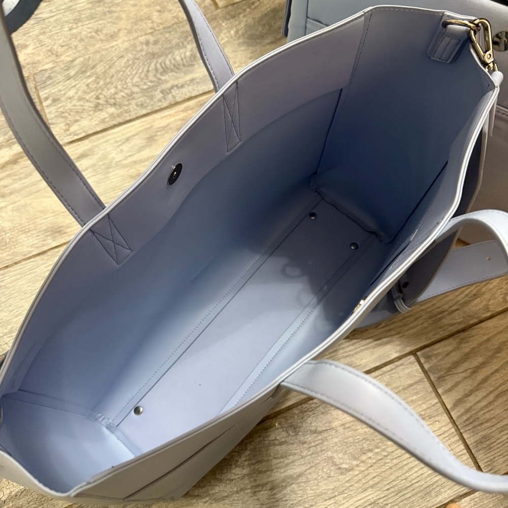 Calpak Haven Sky Blue Tote Bag - Picture 4 of 9